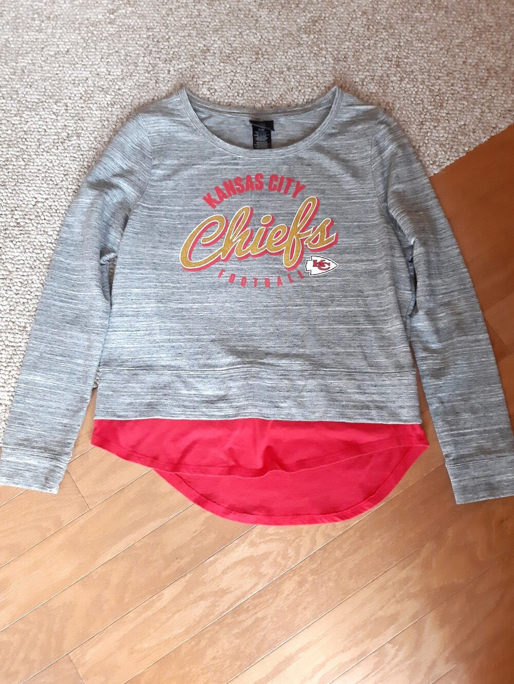 Kansas City Cheifs Shirt size Juniors XL